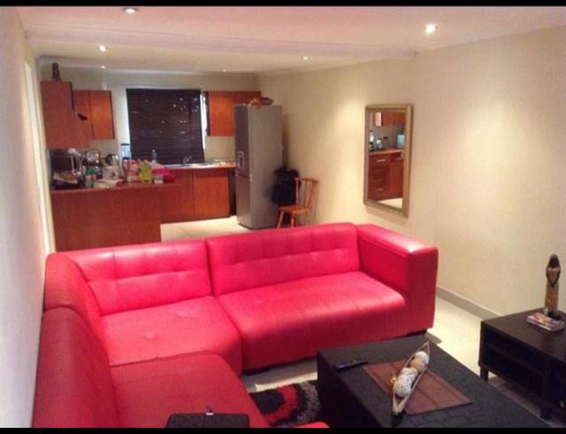 2 BEDROOM PROPERTY TO RENT IN CORLETT GARDENS